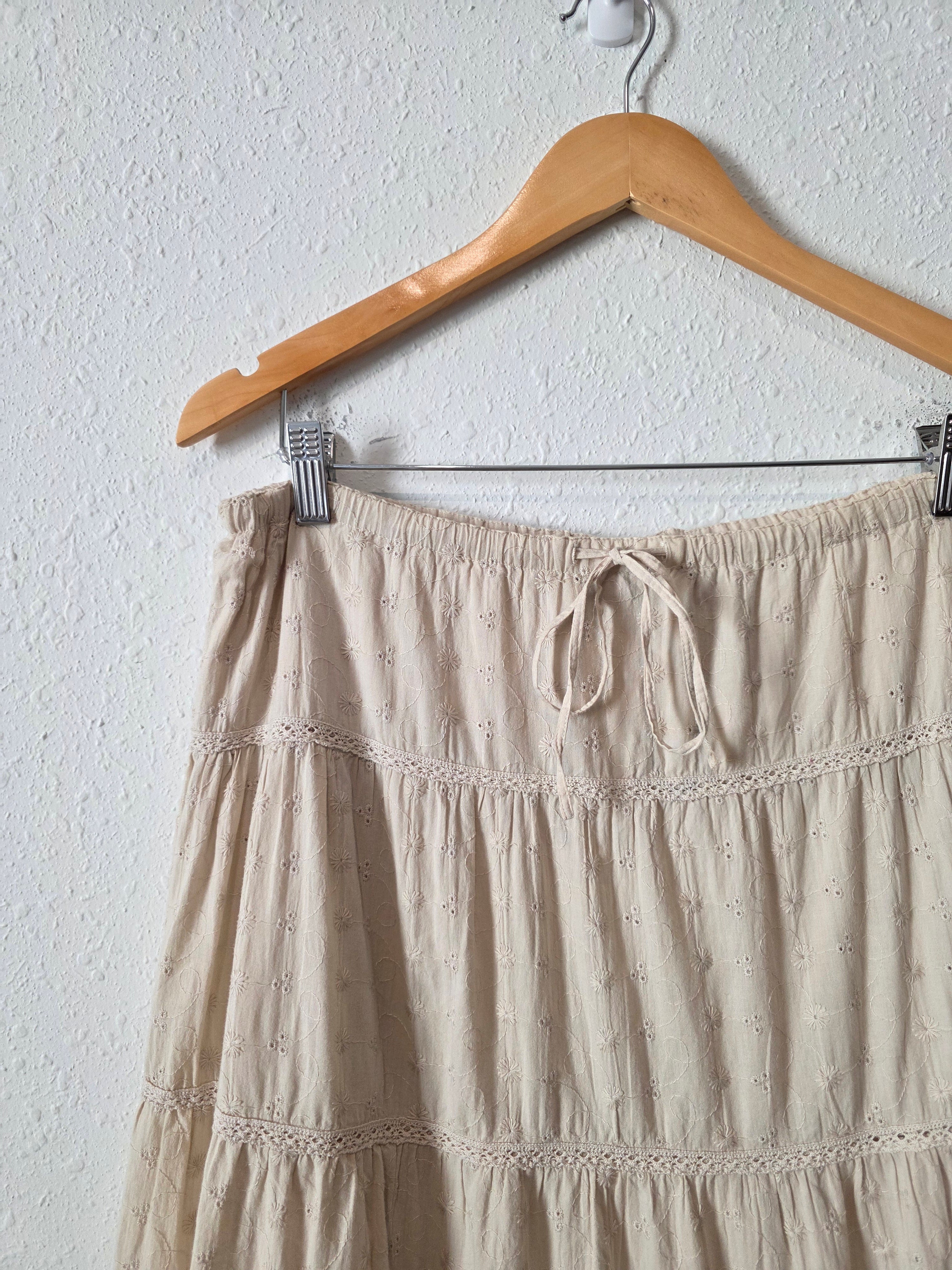 NEW Vintage Embroidered Skirt (6)