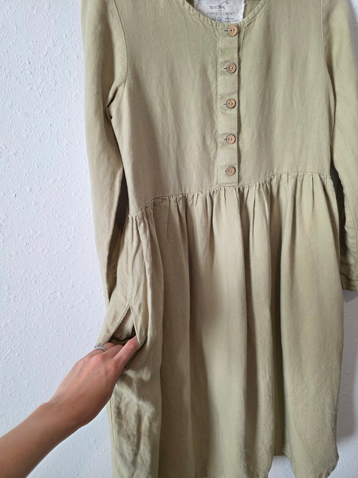 Not Perfect Linen Midi Dress (XS)
