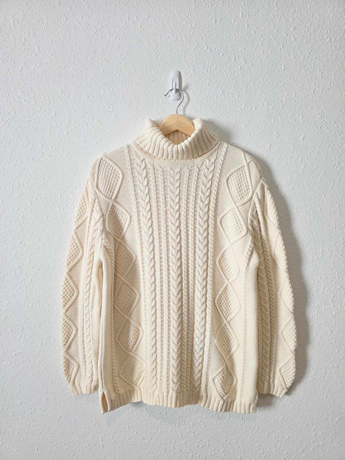 Vintage Cable Knit Turtleneck Sweater (S)