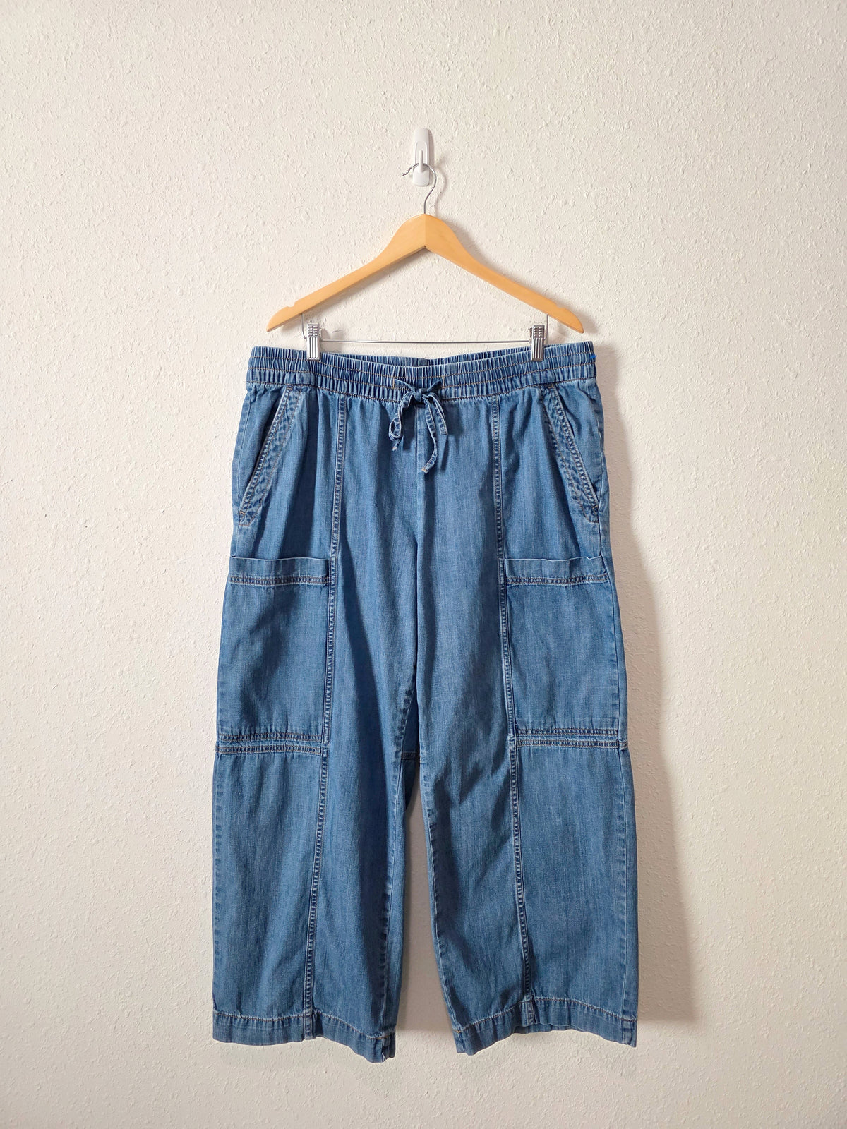 Banana Republic Wide Leg Drawstring Jeans (XL)