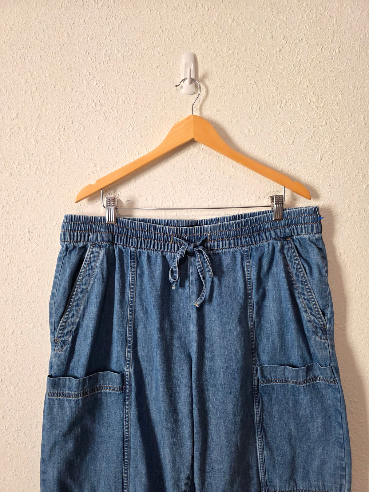 Banana Republic Wide Leg Drawstring Jeans (XL)