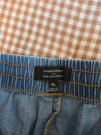 Banana Republic Wide Leg Drawstring Jeans (XL)