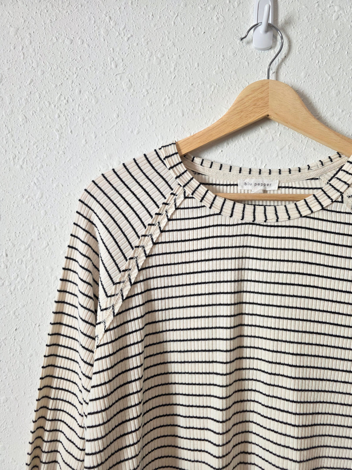 Blu Pepper Striped Crewneck Tee (L)