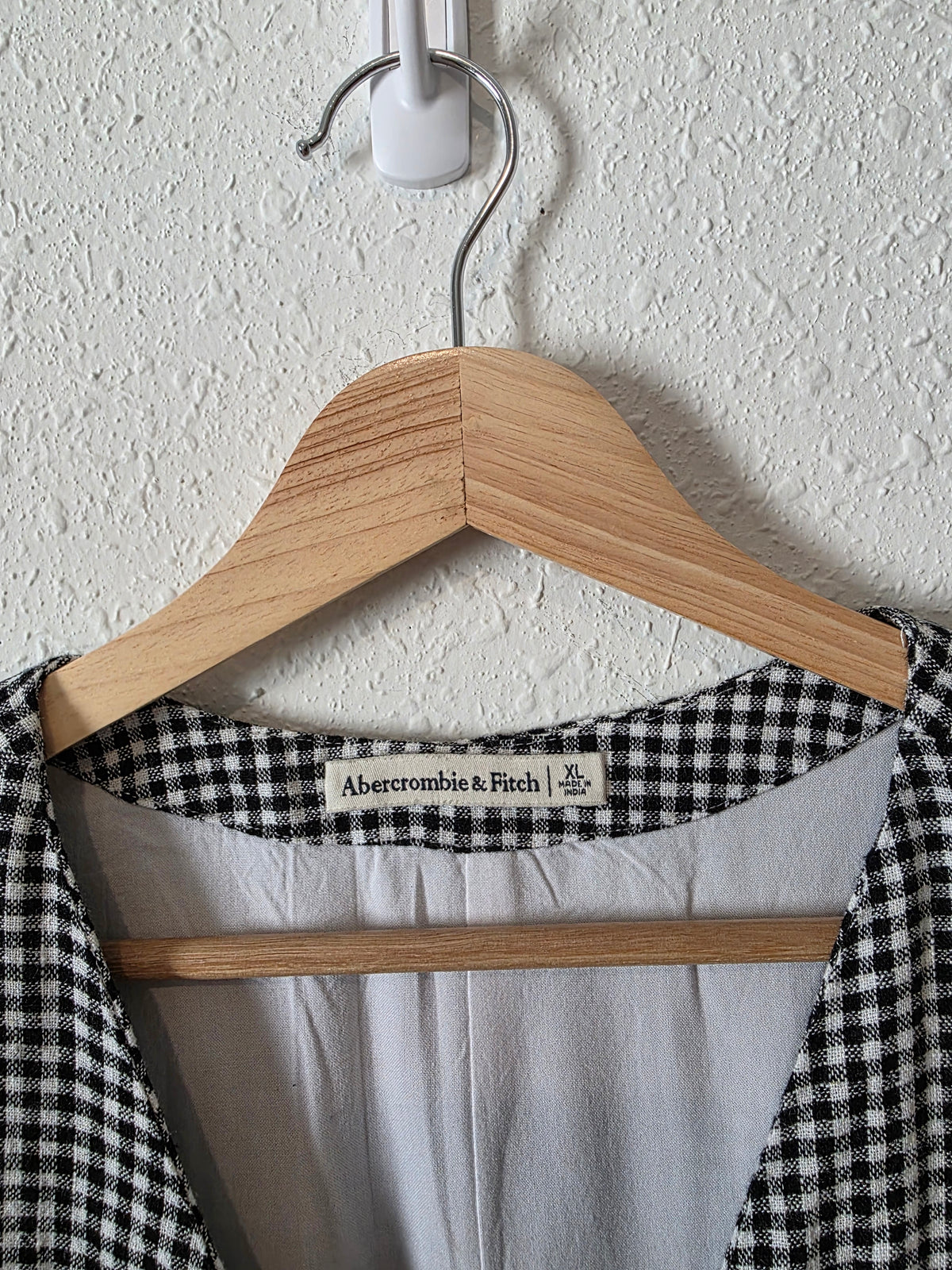 Abercrombie Gingham Button Front Vest (XL)
