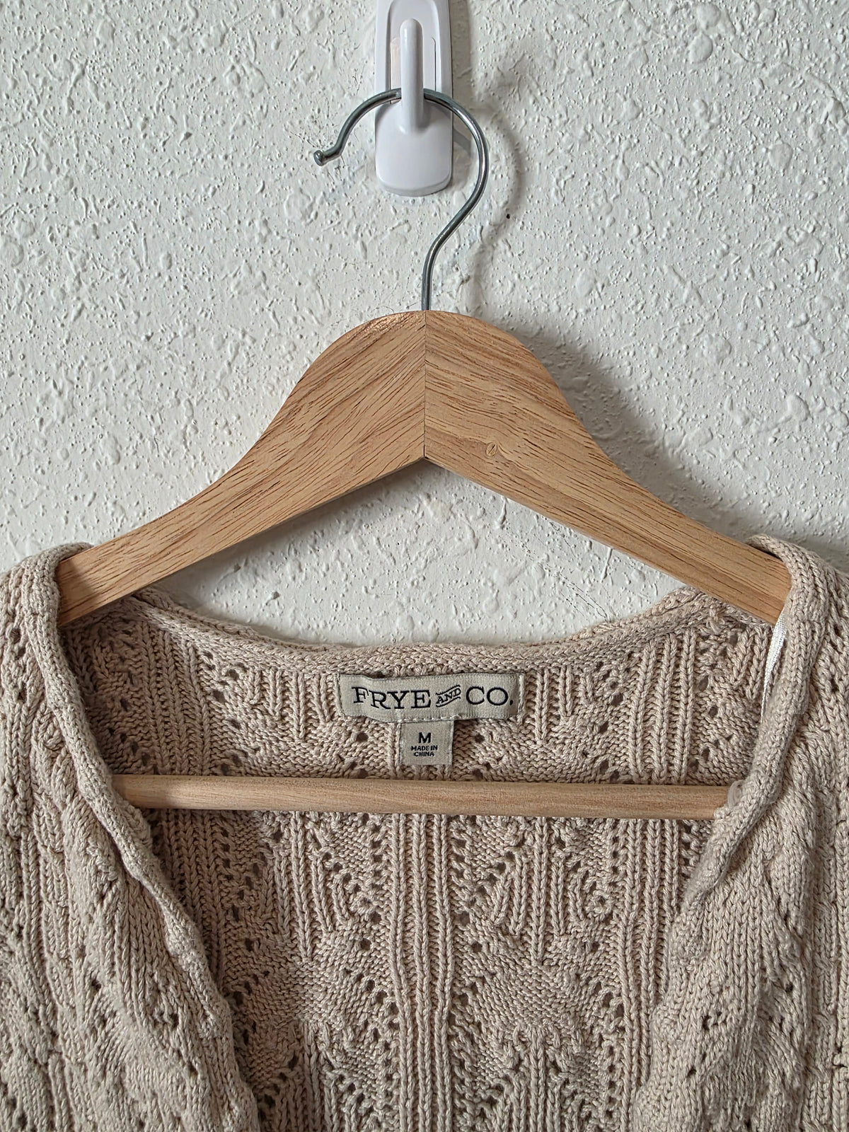 Pointelle Tie Front Knit Vest (M)