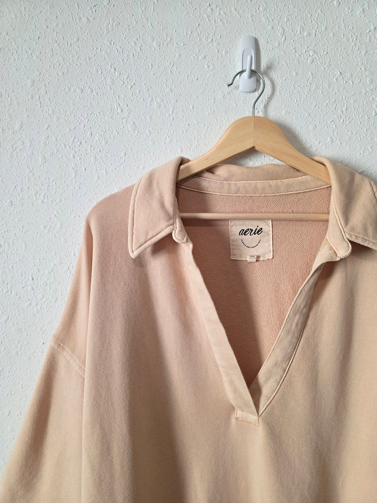 Aerie V Neck Collared Sweatshirt Tee (XL)