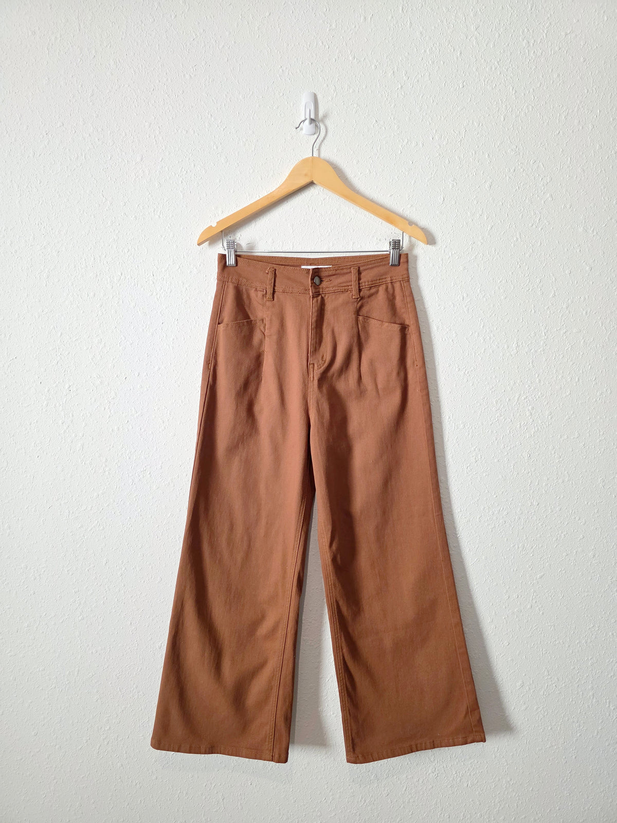 NEW Petal & Pup Rust Jeans (M)