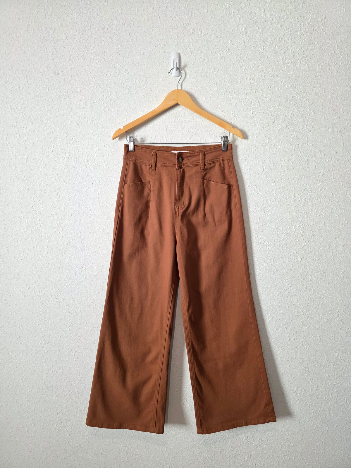 NEW Petal & Pup Rust Jeans (M)