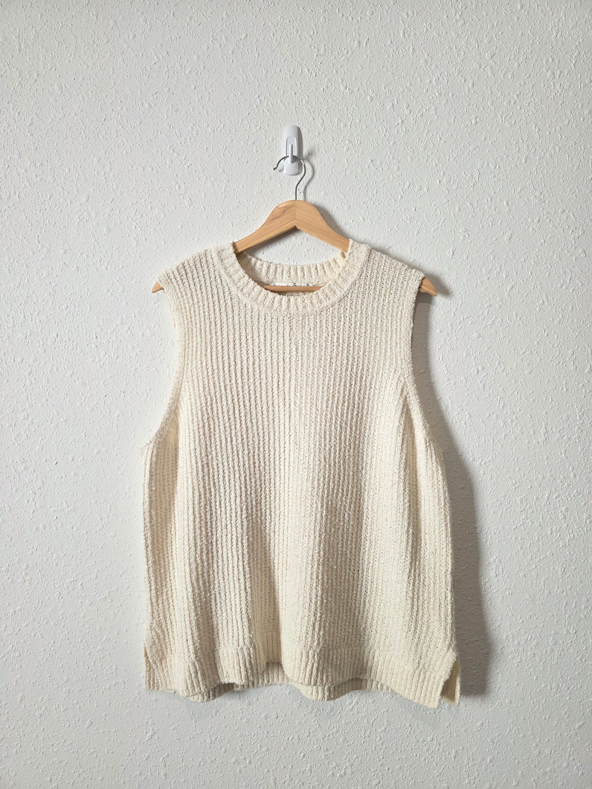 Abercrombie Textured Sweater Tank (XL)