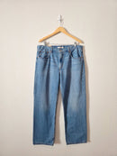 NEW Levi's Low Pro Straight Jeans (33)
