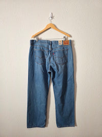 NEW Levi's Low Pro Straight Jeans (33)