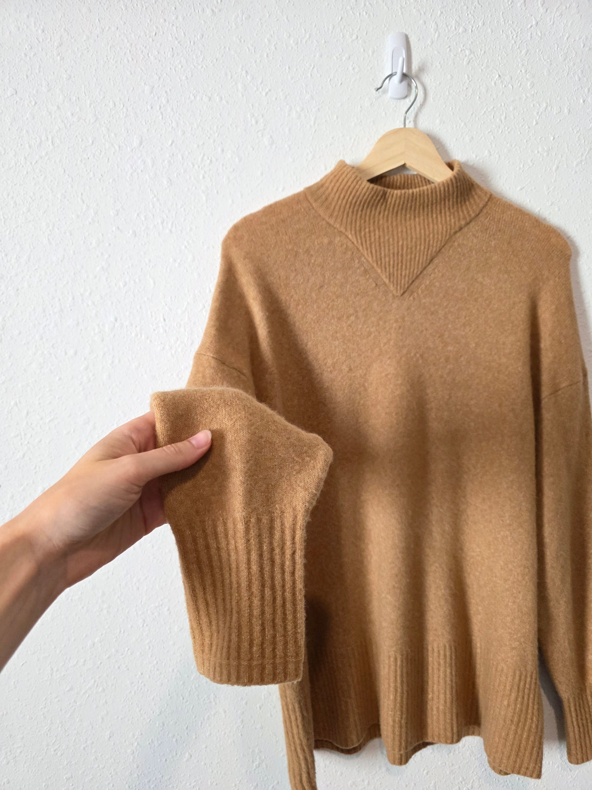 Everlane Camel Wool Blend Sweater (S)