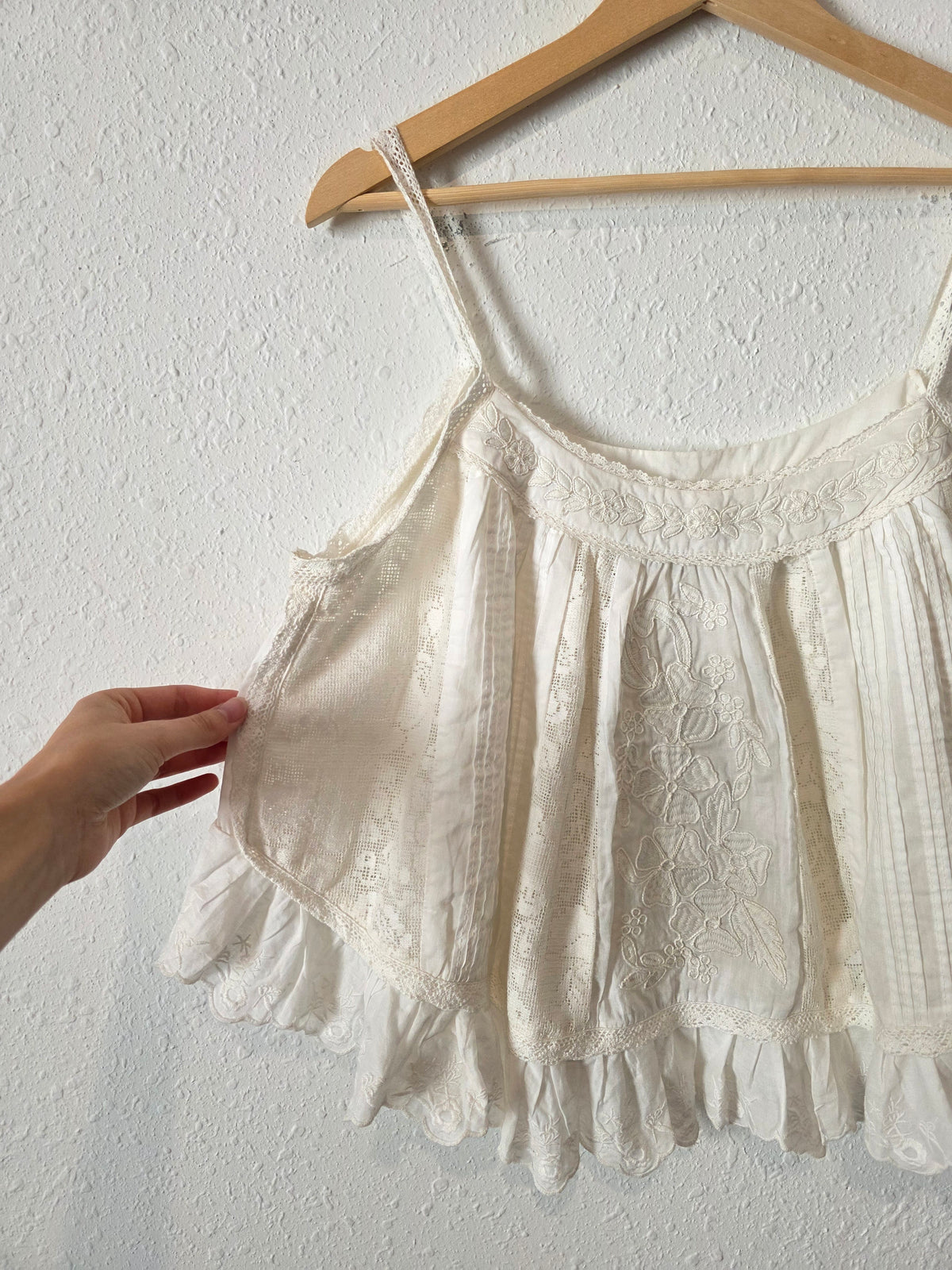 Floral Embroidered Cotton Tank (8)