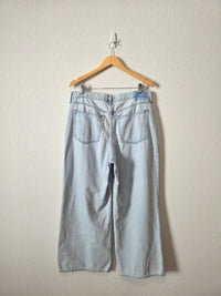 Abercrombie Light Wash Wide Leg Jeans (32/14 short)