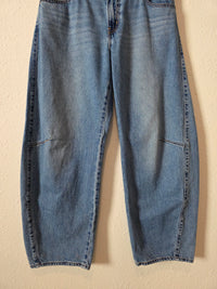 Levi's Baggy Dad Barrel Jeans (31)