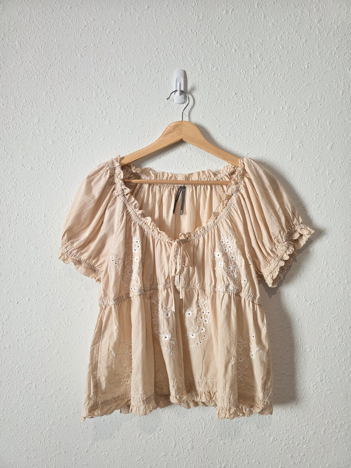 Anthropologie Floral Embroidered Top (M)
