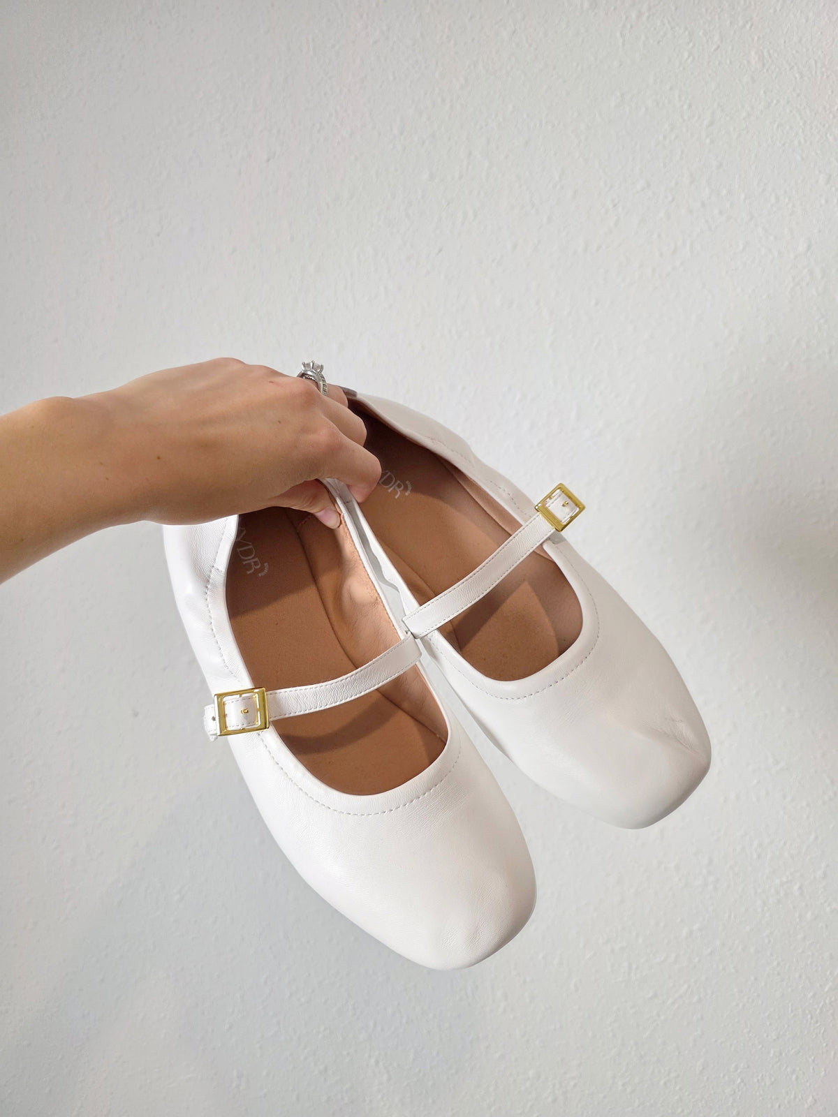 Wydr Mary Jane Leather Flats (10)