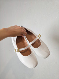 Wydr Mary Jane Leather Flats (10)