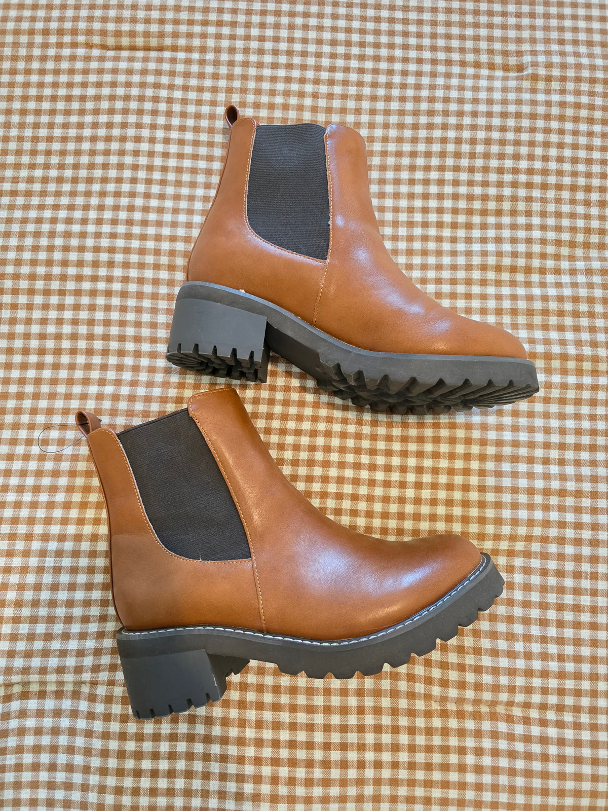 Brown Chelsea Ankle Boots (8W)