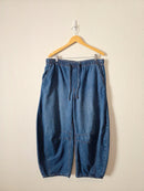 Relaxed Pull On Barrel Jeans (L)