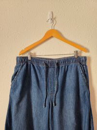 Relaxed Pull On Barrel Jeans (L)