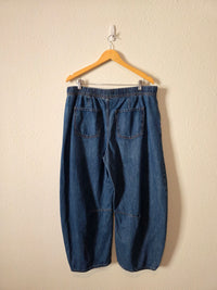 Relaxed Pull On Barrel Jeans (L)