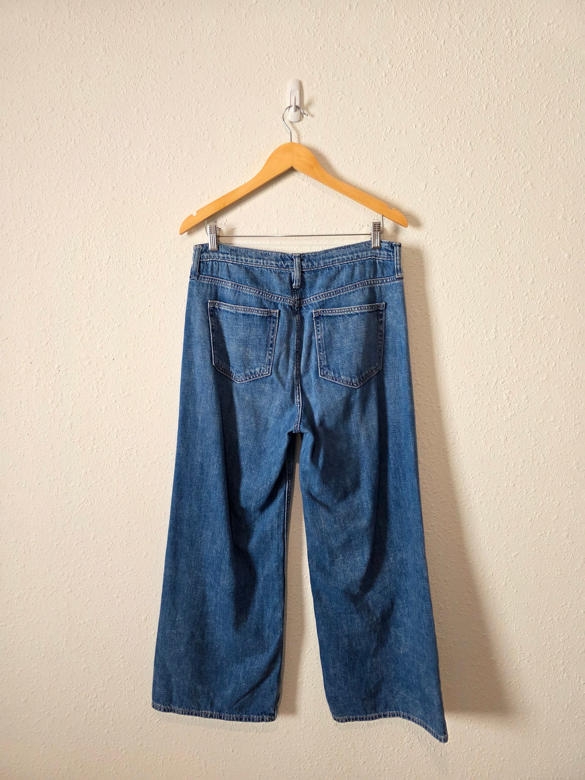 Gap High Rise Wide Leg Jeans (10/30s)