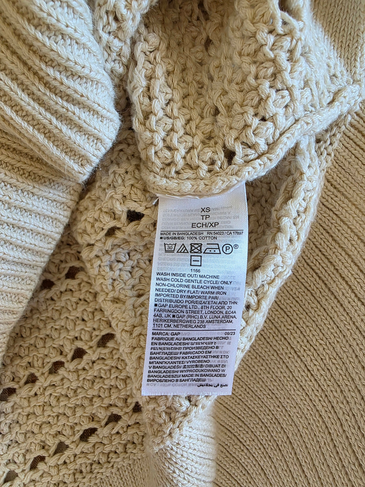 Gap Crochet Crewneck Sweater (XS)