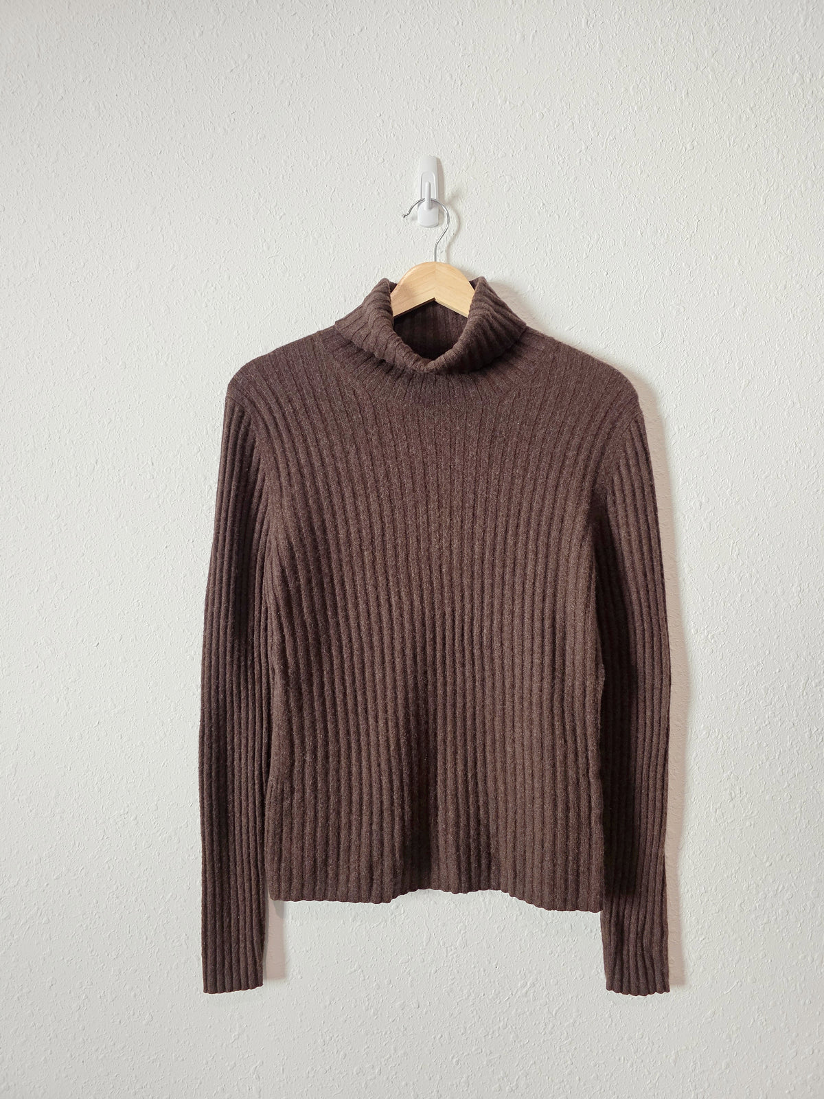 Vintage Brown Cashmere Turtleneck Sweater (L)