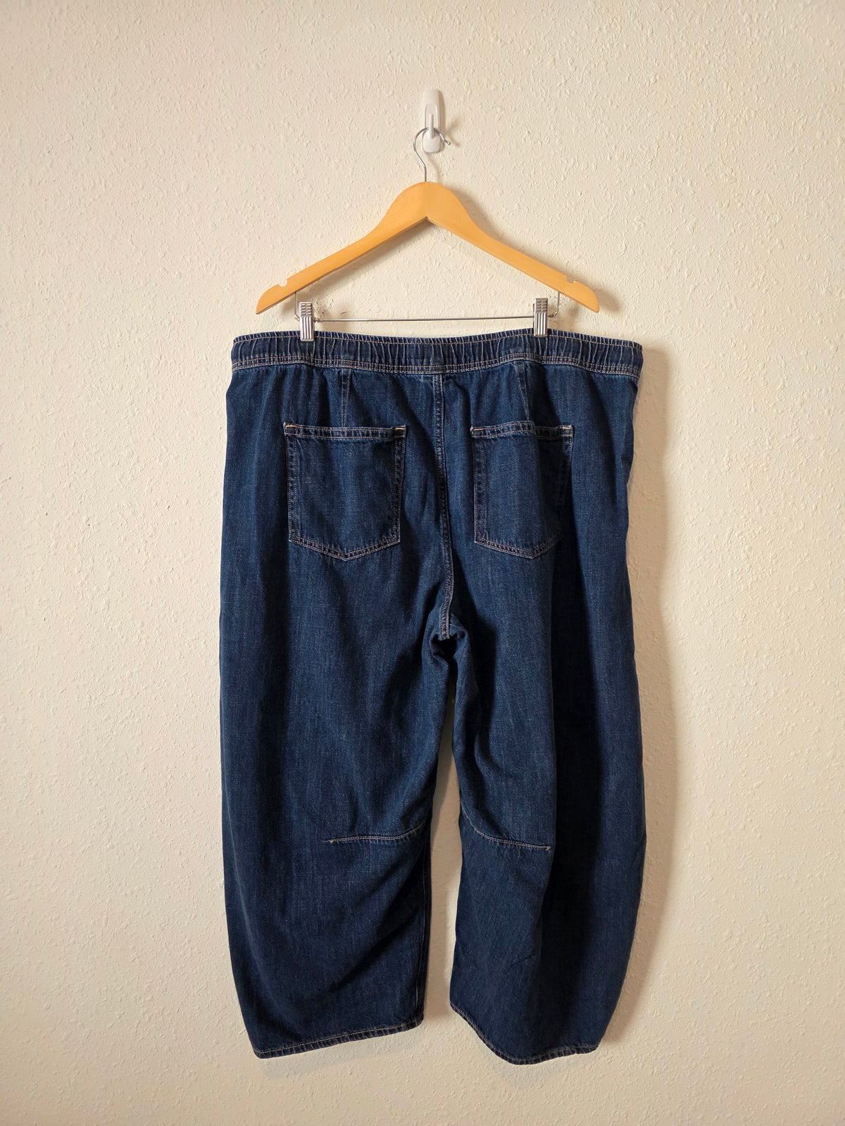 Gap Pull On Horseshoe Jeans (XXL)