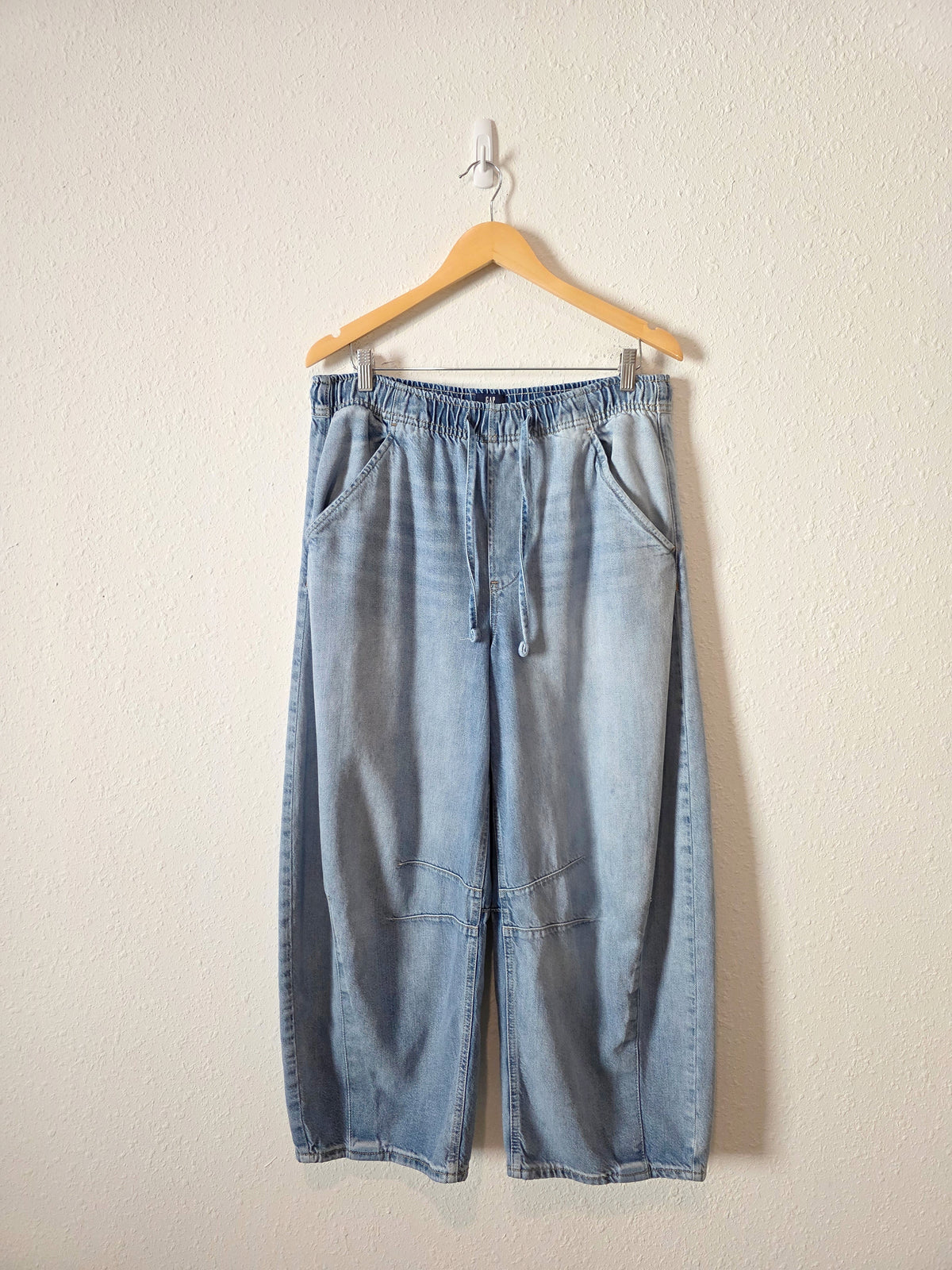 Gap Pull On Horseshoe Jeans (M)