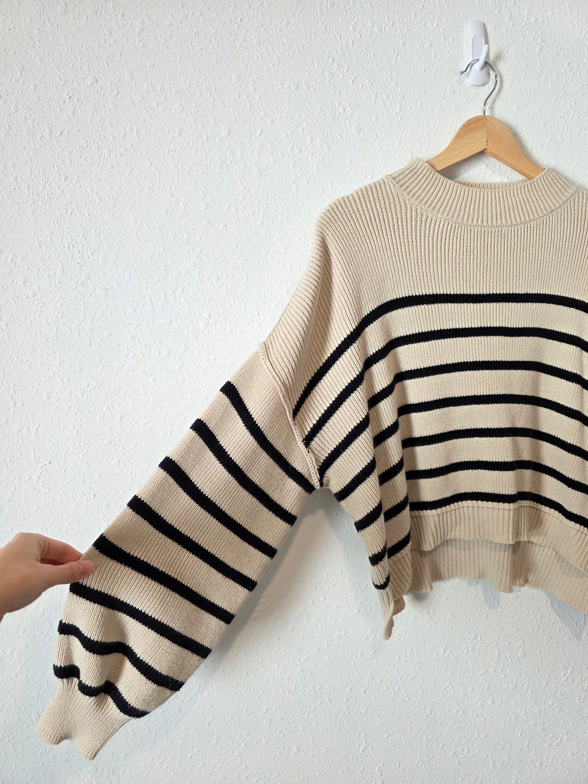 Striped Boxy Knit Sweater (L)