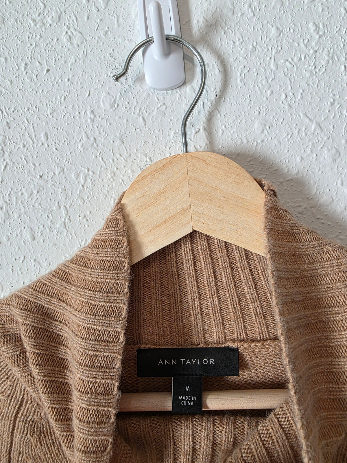 Wool Cashmere Turtleneck Sweater (M)