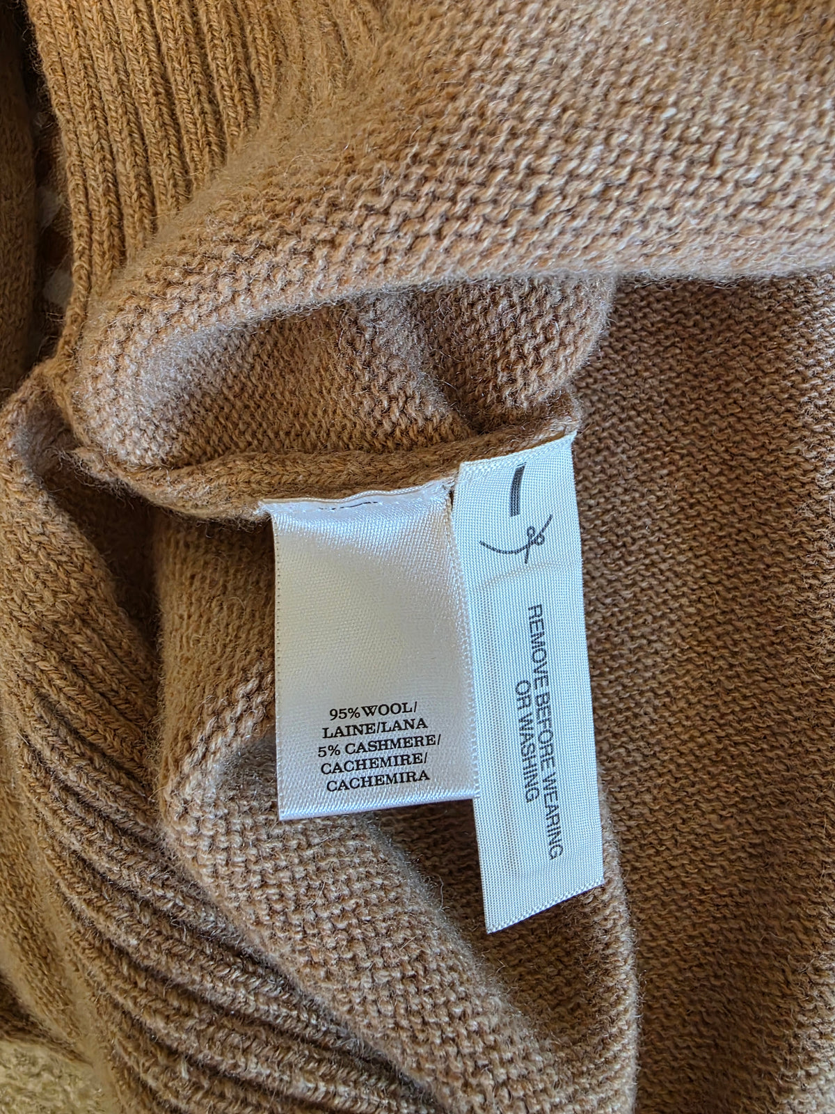 Wool Cashmere Turtleneck Sweater (M)