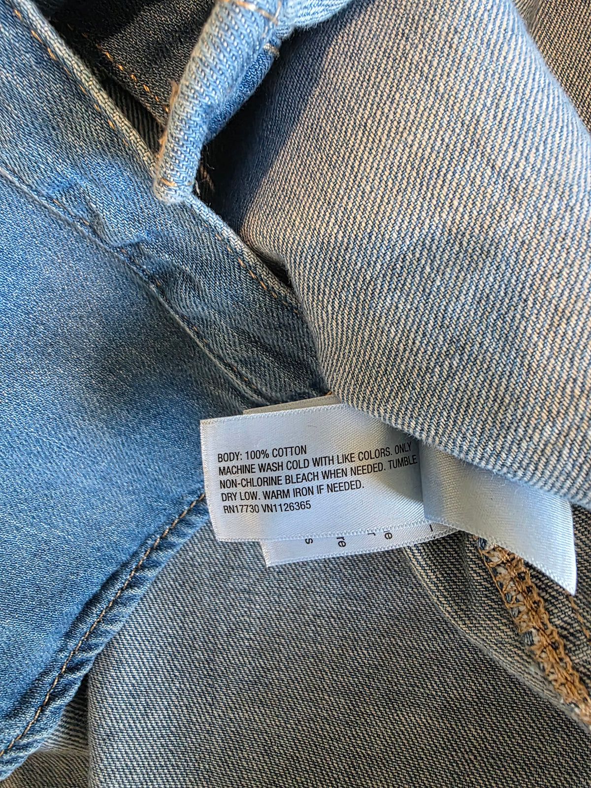 Oversized Denim Snap Button Shirt (XL)