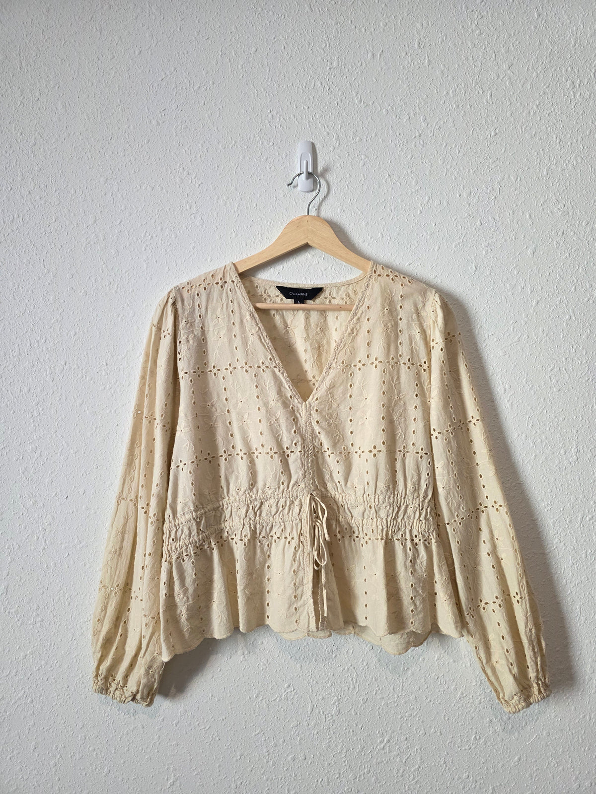 Floral Eyelet Puff Sleeve Top (L)