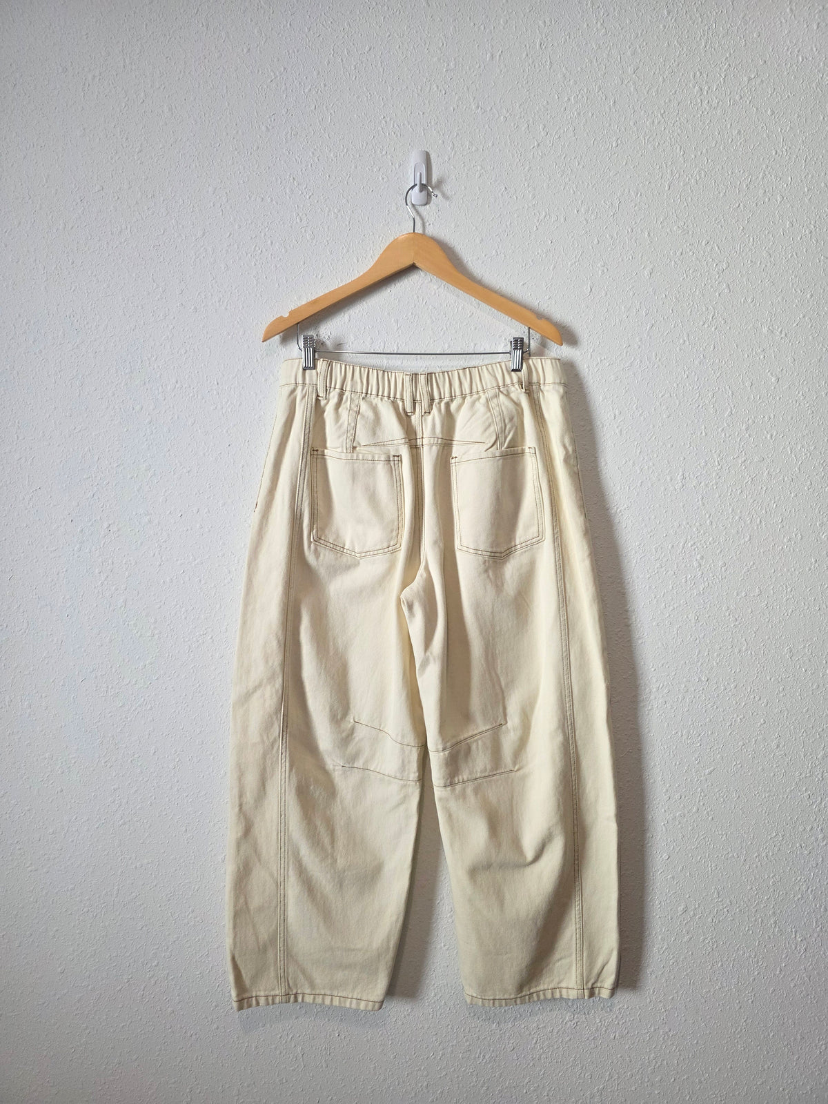 NEW Bohme Cream Barrel Jeans (XL)