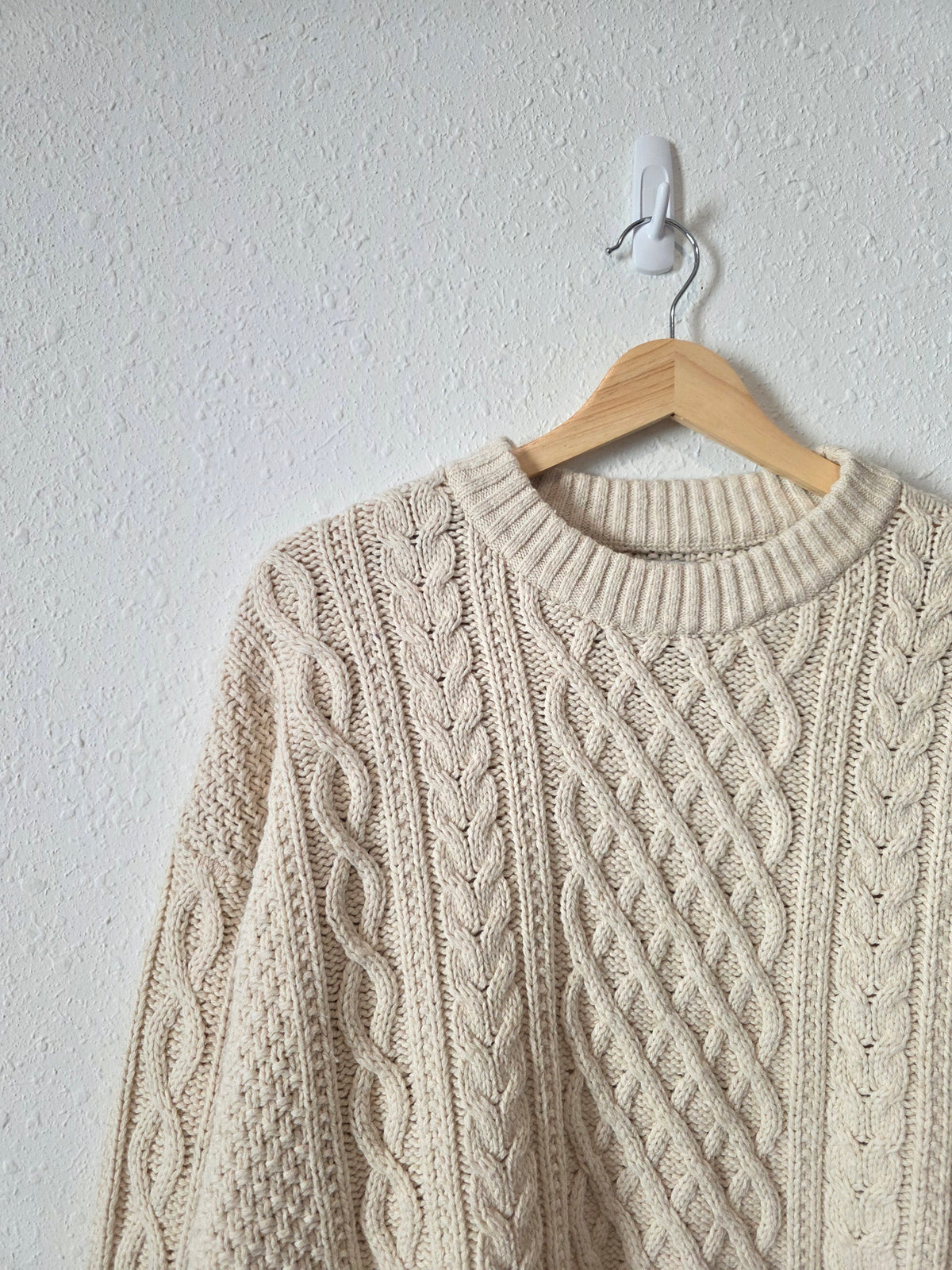 Eddie Bauer Cotton Wool Cable Knit Sweater (L)