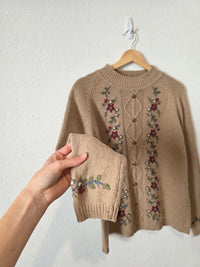 Vintage Floral Embroidered Silk Blend Sweater (LP)