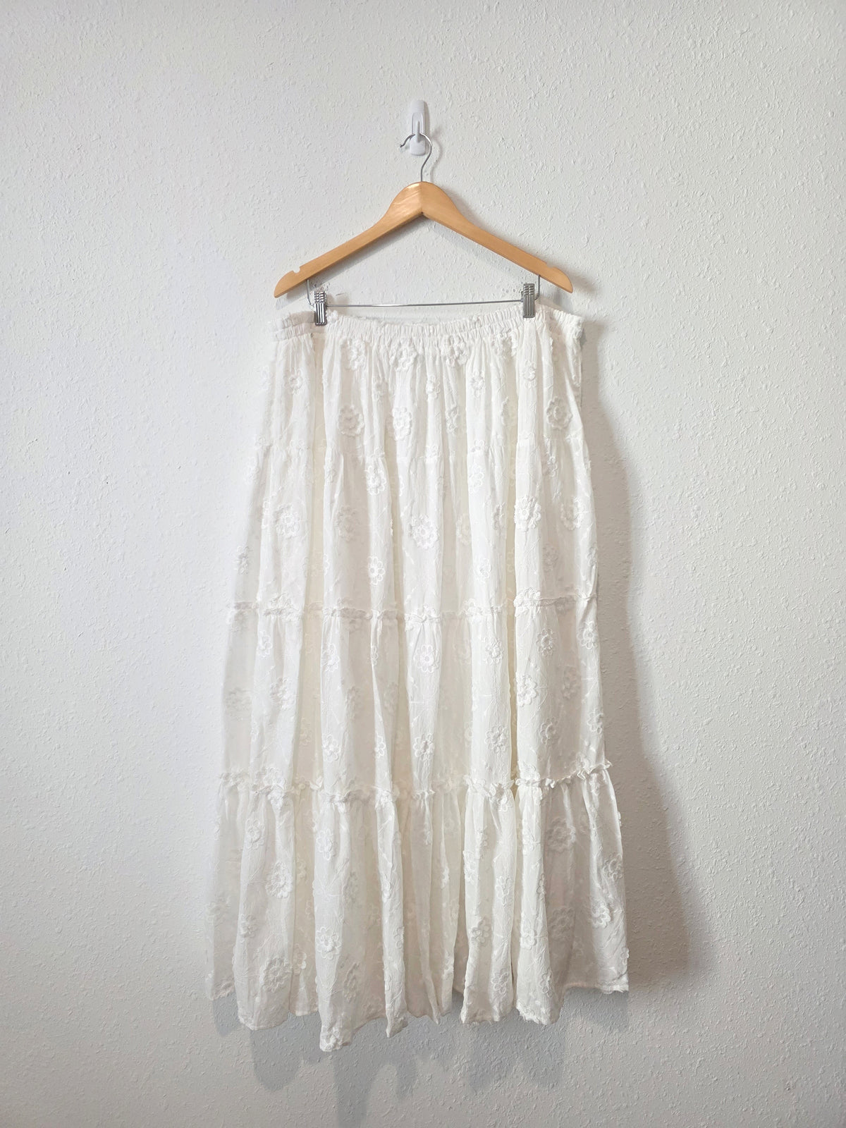 Arula Floral Embroidered Maxi Skirt (3X)