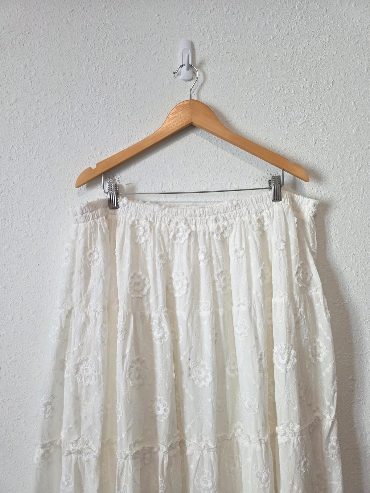 Arula Floral Embroidered Maxi Skirt (3X)