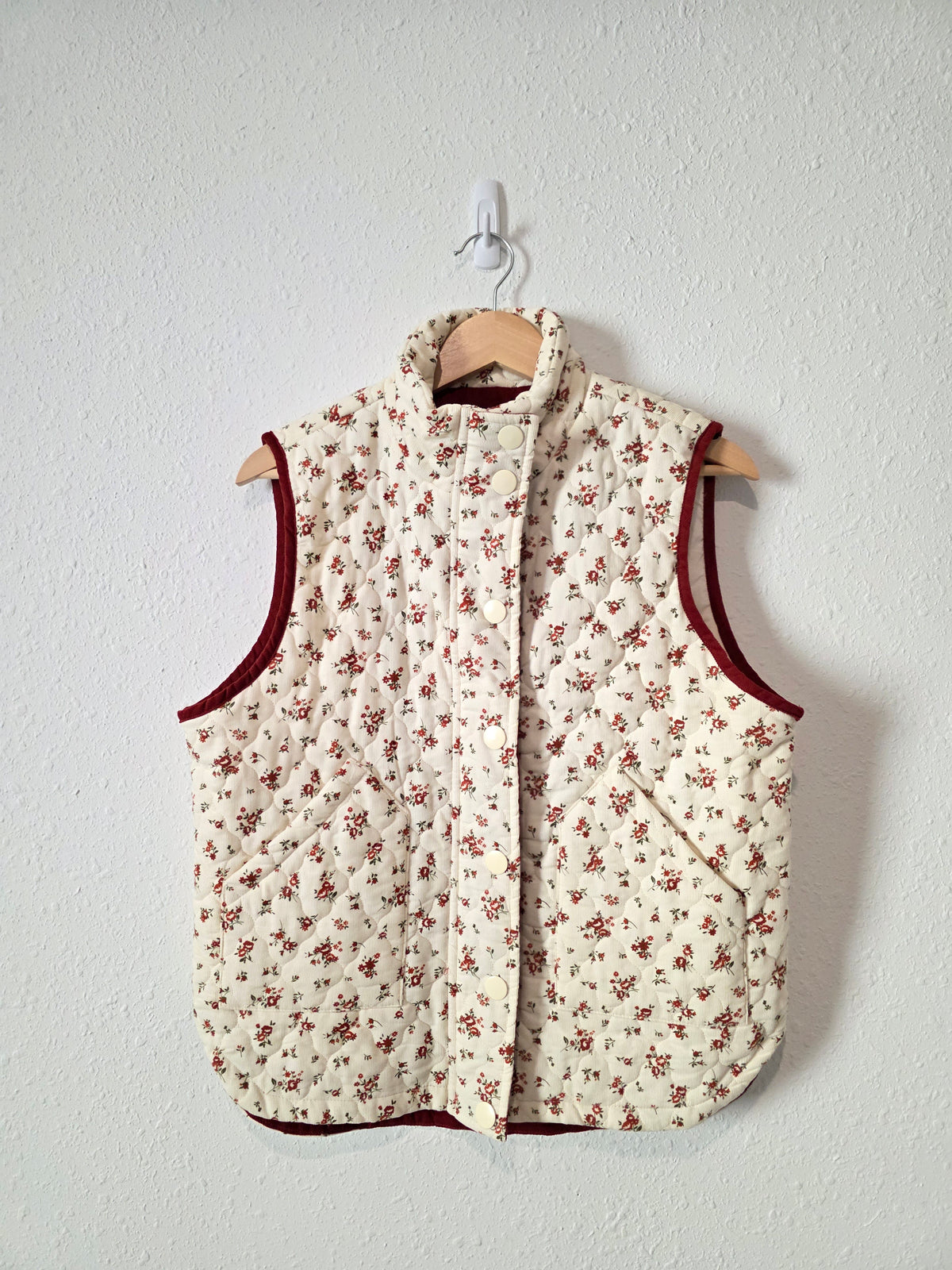 NEW Blu Pepper Floral Quilted Vest (M)