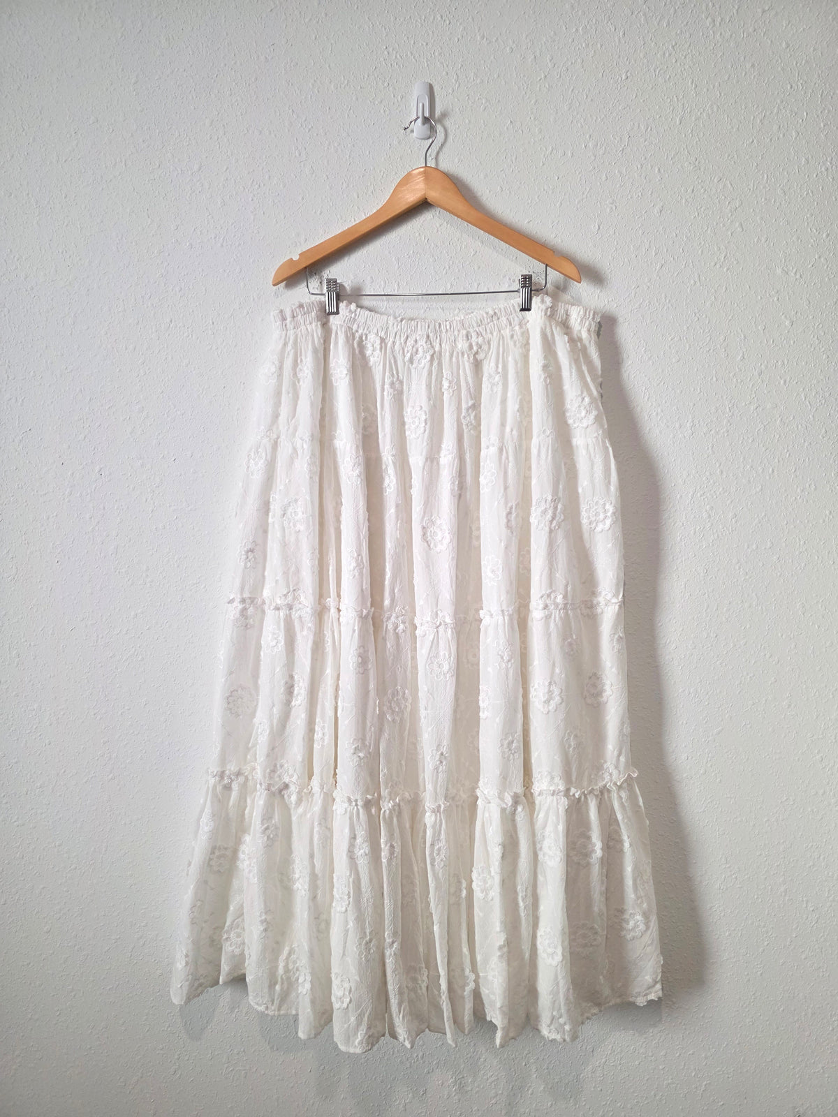Arula Floral Embroidered Maxi Skirt (3X)