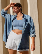 Load image into Gallery viewer, Aerie Oversized Denim Button Up (M)
