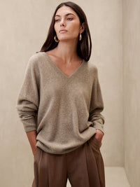Banana Republic V Neck Cashmere Sweater (M)