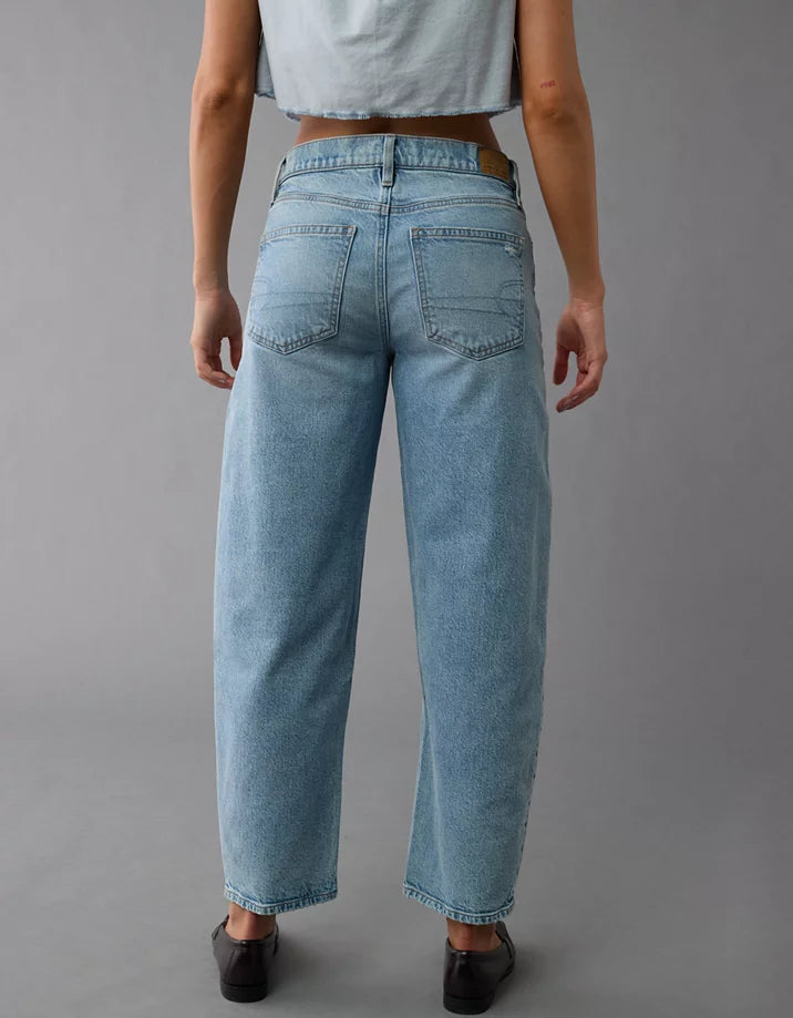 Light Wash Barrel Jeans (6)