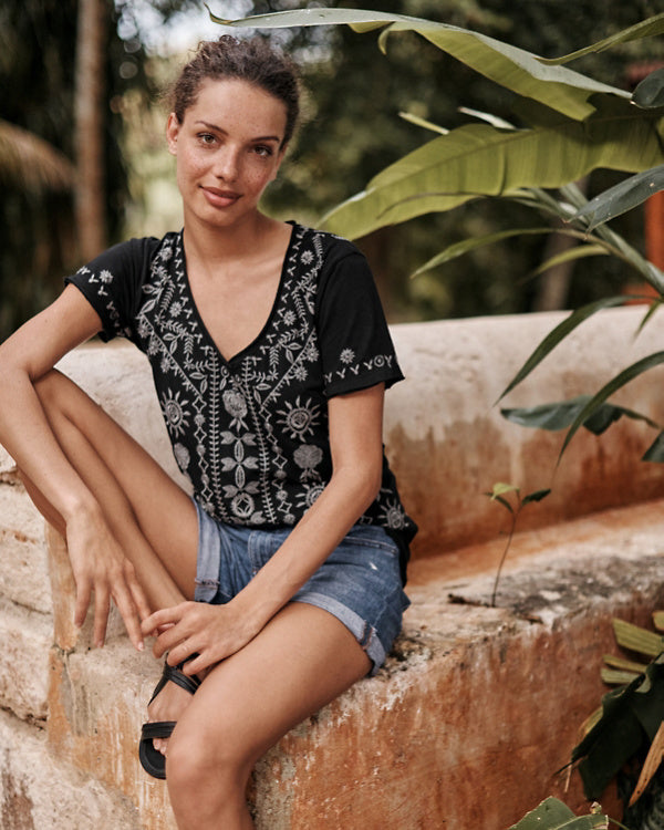 Johnny Was Floral Embroidered Top (M)