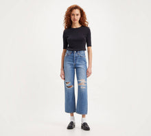 Load image into Gallery viewer, Levi&#39;s Ribcage Straight Jeans (31)
