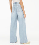 Light Wash Wide Leg Jeans (8)