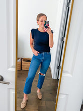 Load image into Gallery viewer, NEW A&amp;F Straight High Rise Jeans (31/12)
